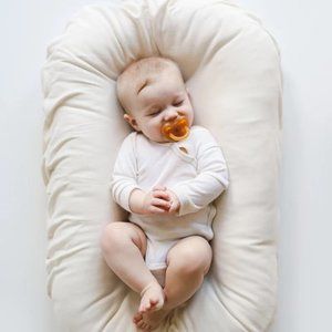 Snuggle Me Organic Infant Lounger - Natural